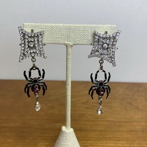 Lunch at the Ritz LATR 2Go  Spiderweb Dangle Halloween Pierced Earrings